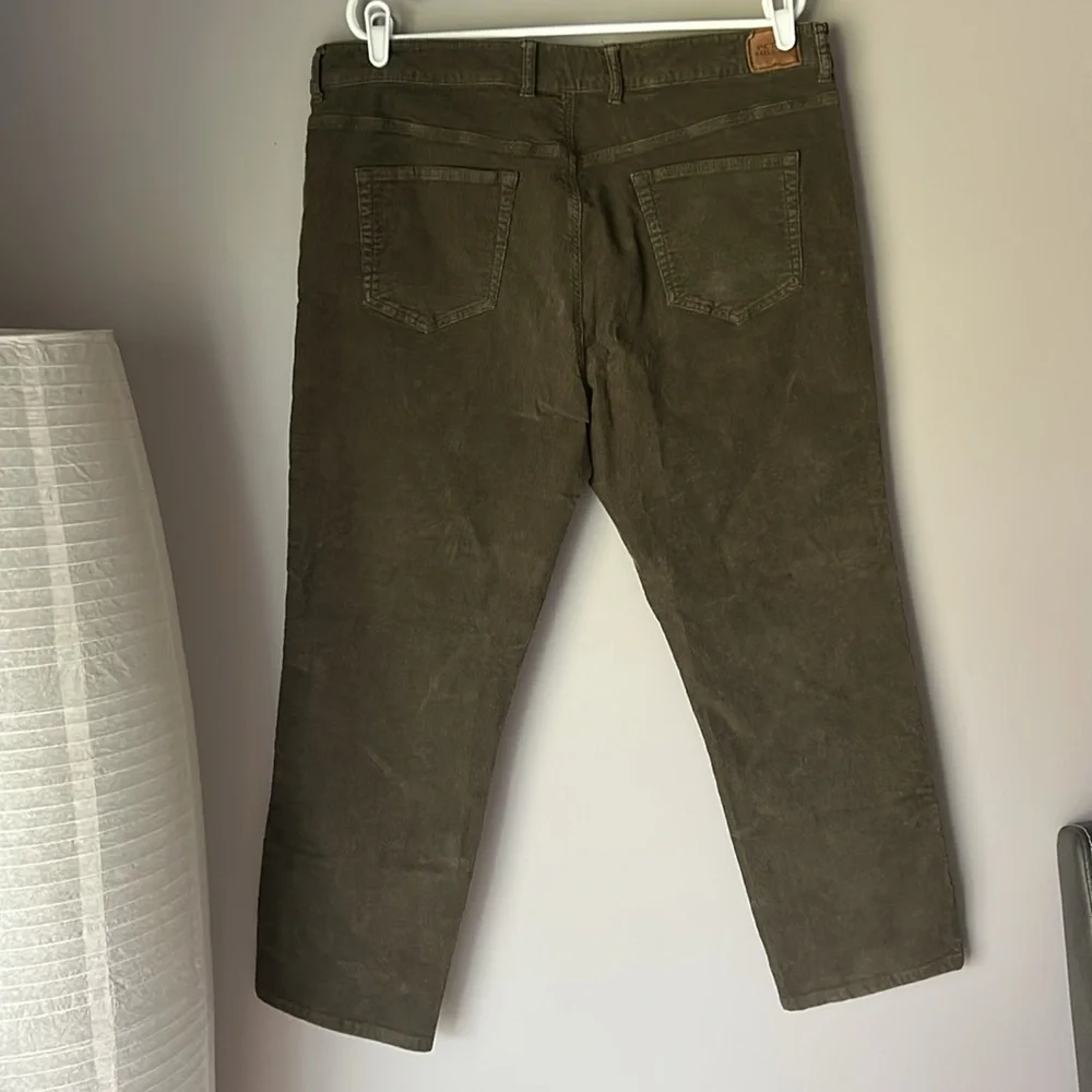 PETER MILLAR Men’s Olive Green Corduroy Pants